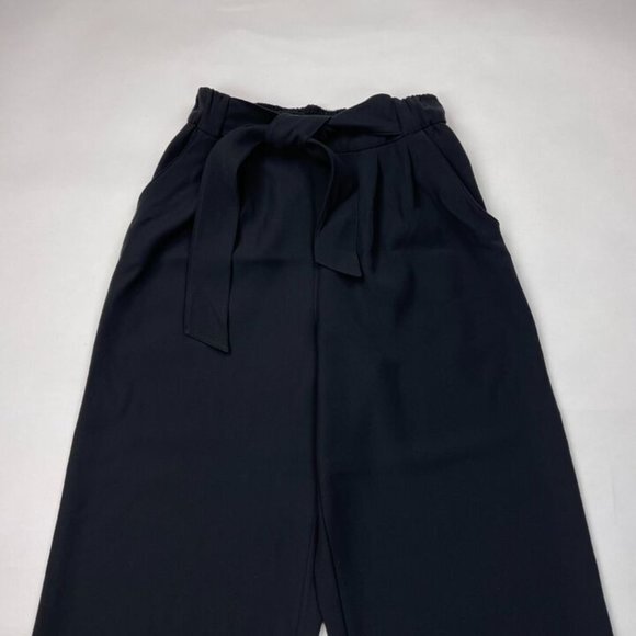 Lululemon Noir Crop Black Women 4 EUC Tie Front Pant Pockets Stretch On the Move - Picture 3 of 16